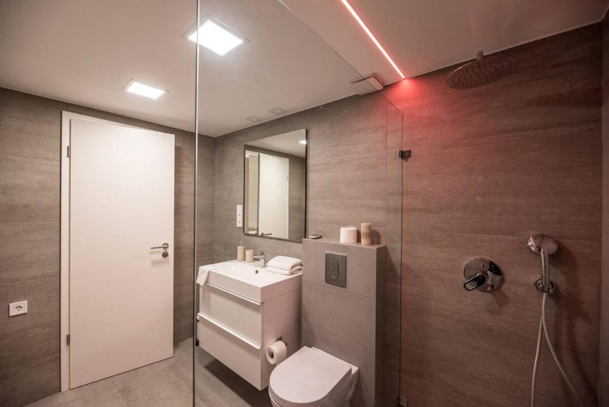 Renovated Design Apartment Close To The Danube Budapest Exterior photo